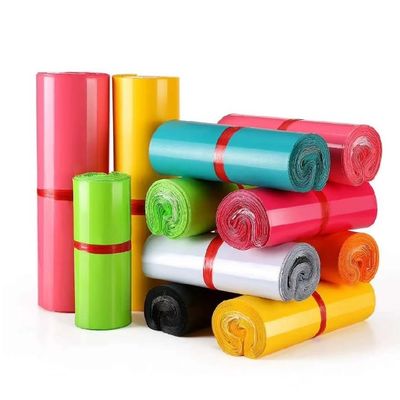 الملونة LDPE المخصصة البوليو ميلرز حقائب الشحن الظرف في لفة