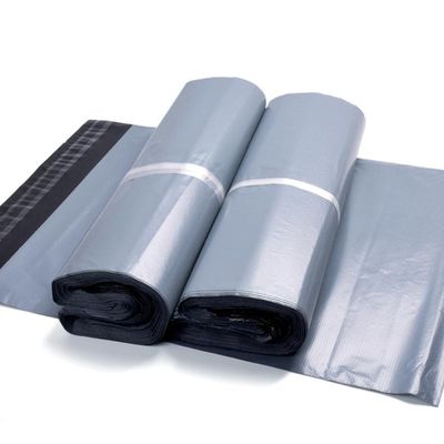 حقائب الشحن المعدة خصيصًا من LDPE Poly Mailer سمك 0.07mm مظروفات Poly Mailer